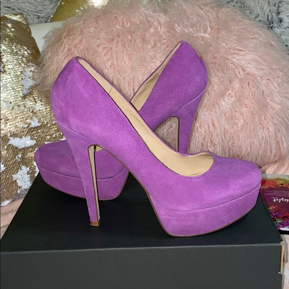 ALDO Purple Suede Pumps. Like New. Size 40.